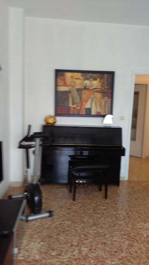 Oasi Di Tranquillita Apartment Asti Bagian luar foto