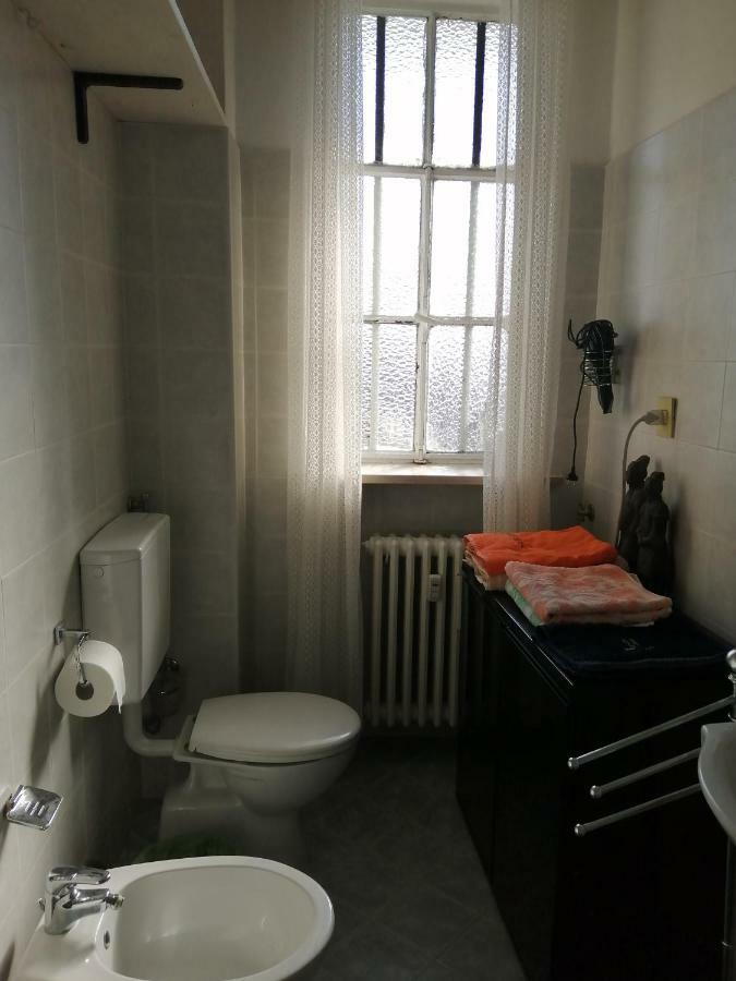 Oasi Di Tranquillita Apartment Asti Bagian luar foto